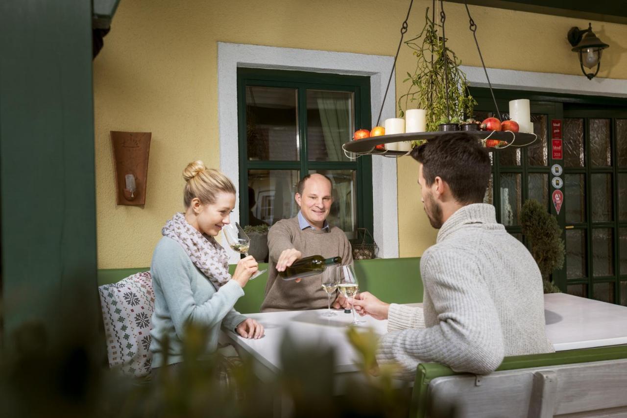 Weingut & Gastezimmer Edelmann Goettlesbrunn Bagian luar foto